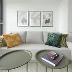 Elegant Cozy Modern Free Parking