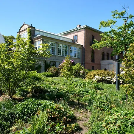 Elegant Cozy Modern Free Parking *