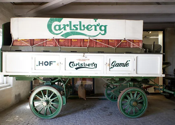 Апартаменты Elegant Cozy Modern Free Parking *